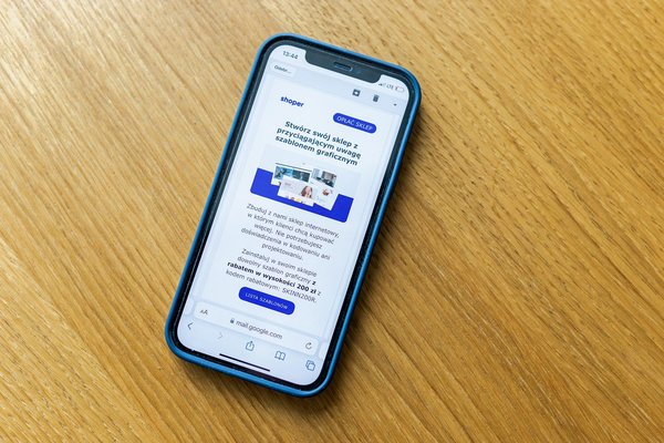 Pourquoi les systèmes d'exploitation des smartphones ont-ils un impact majeur sur l'expérience utilisateur ?